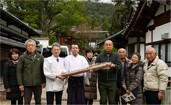 奉納にて集合写真